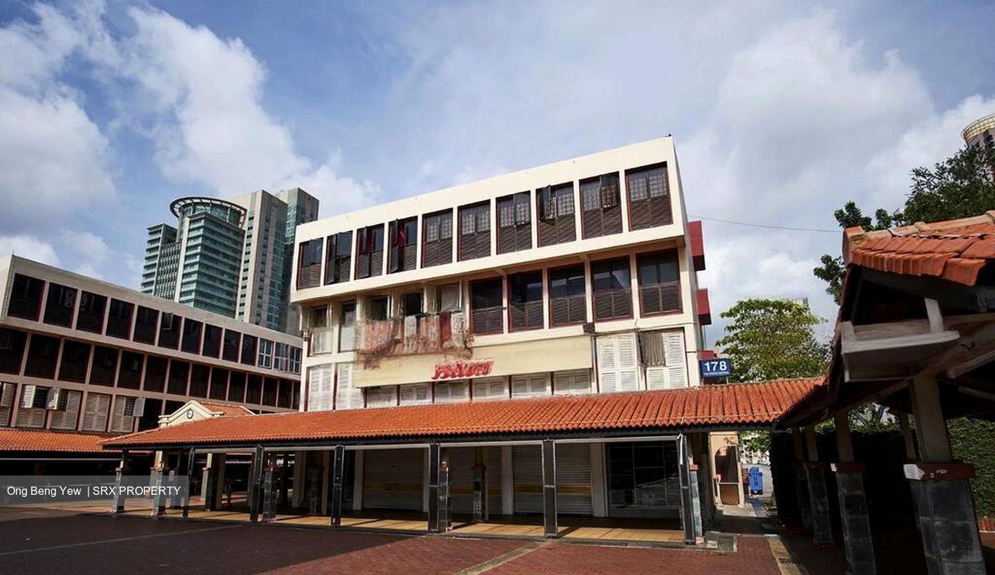 Toa Payoh Central (D12), Shop House #480261521